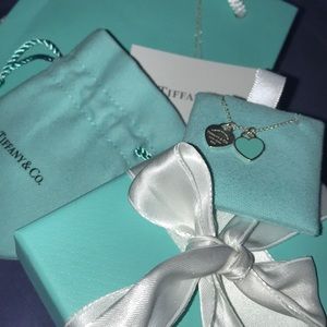 Tiffany & Co. mini double heart tag pendant